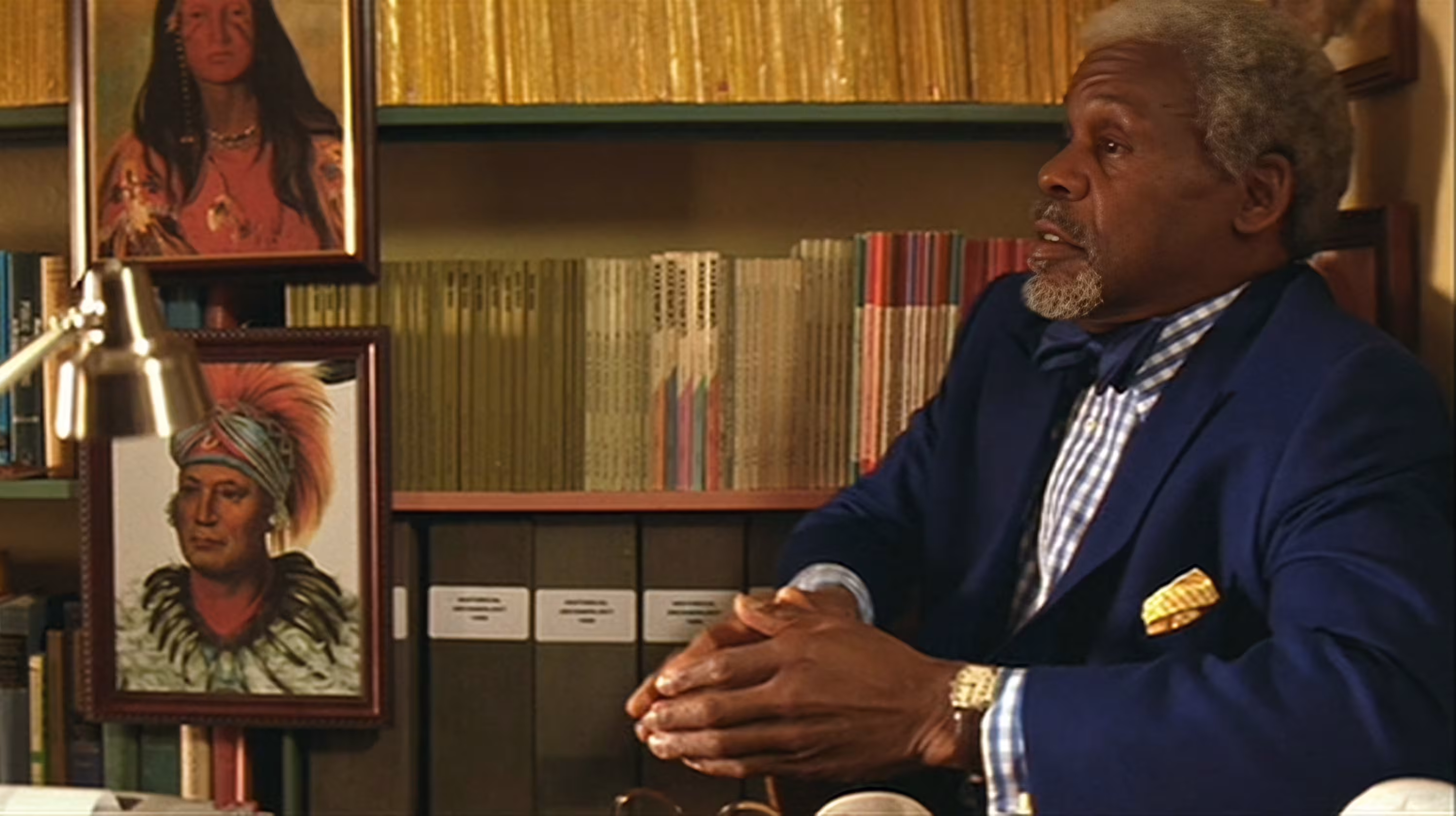 Danny Glover wearing Unidentified watch in The Royal Tenenbaums