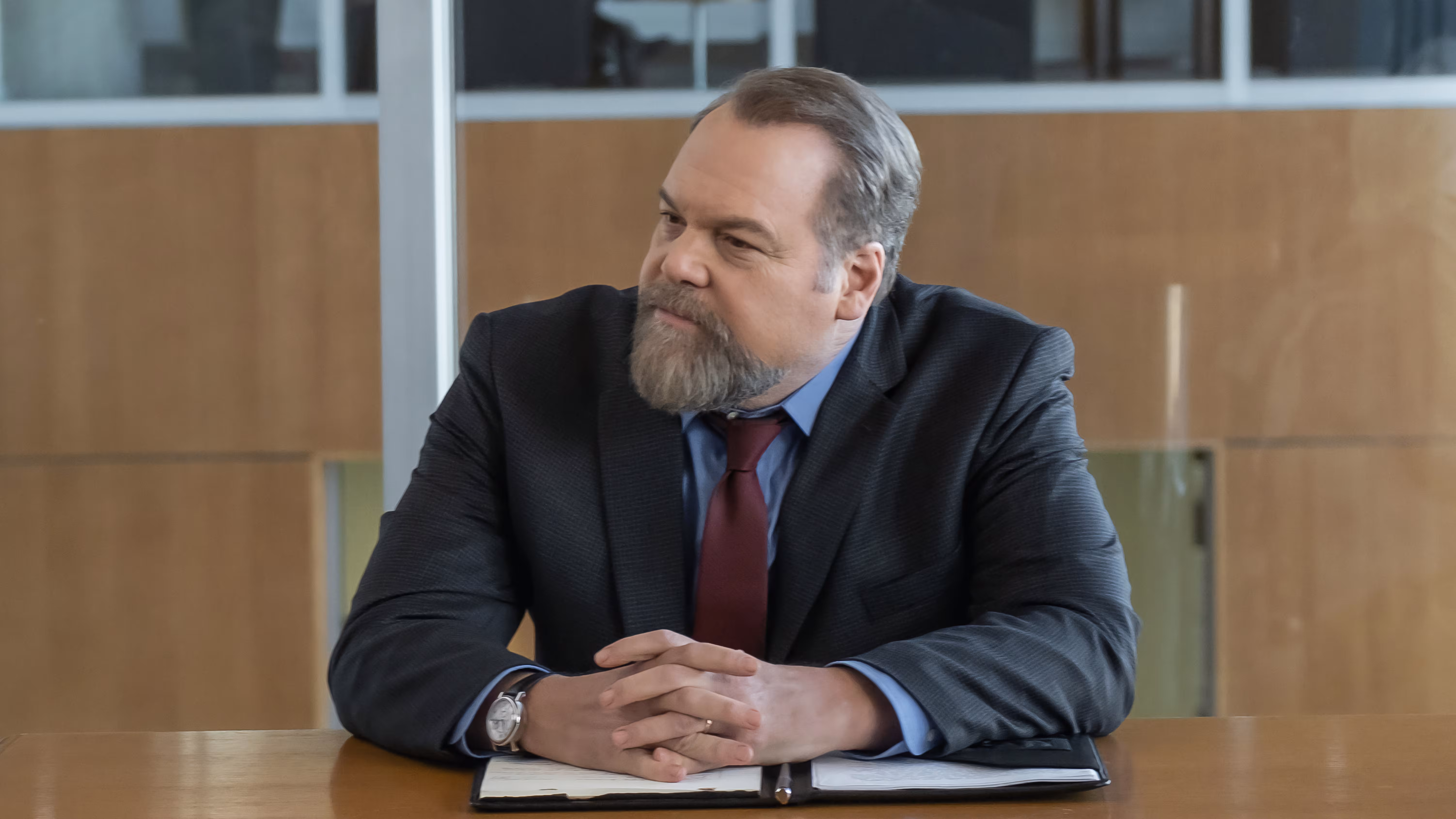 Vincent D'Onofrio wearing Unidentified watch in The Unforgivable