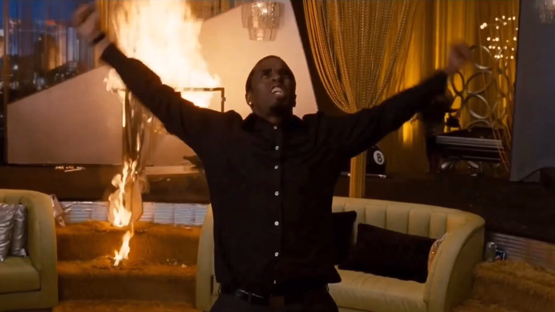 Sean Combs wearing Cartier in Get Him to the Greek