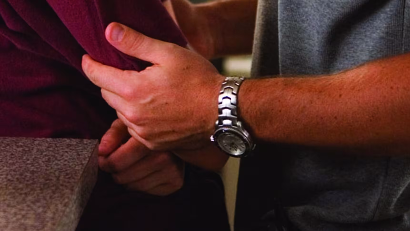 Matt Damon wearing TAG Heuer Link in The Departed