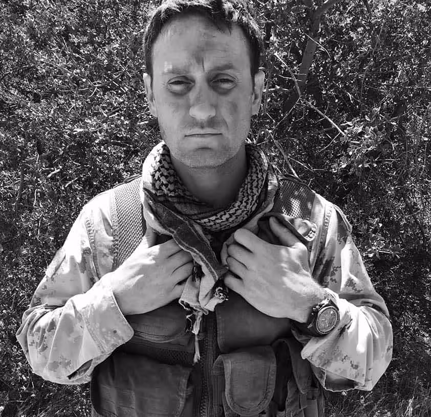 Josh Stewart wearing MTM Black Predator II in Shooter