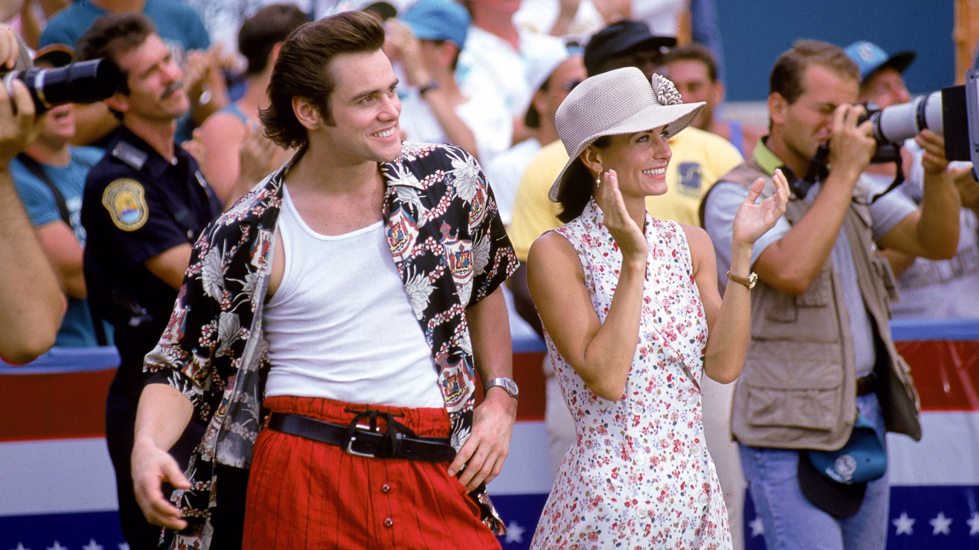 Jim Carrey wearing Unidentified watch in Ace Ventura: Pet Detective